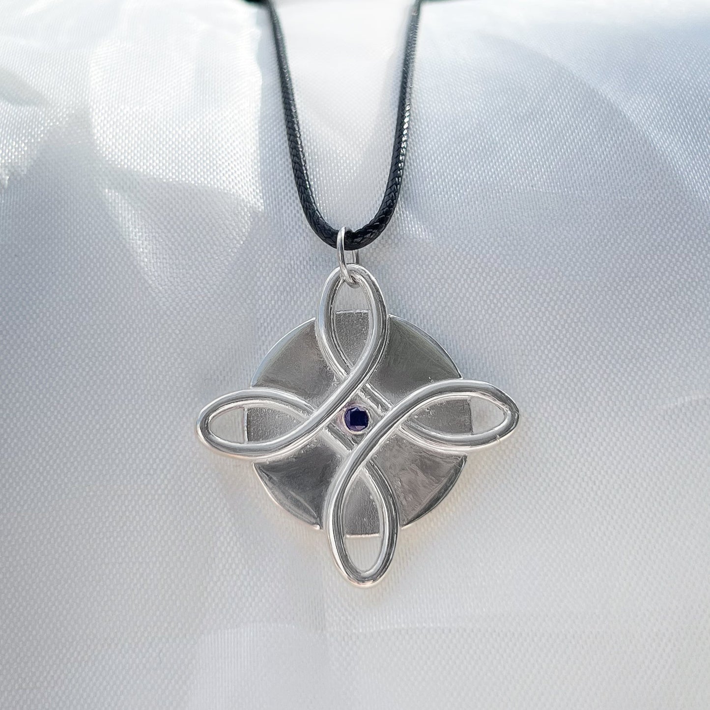 Areca Plus Necklace™